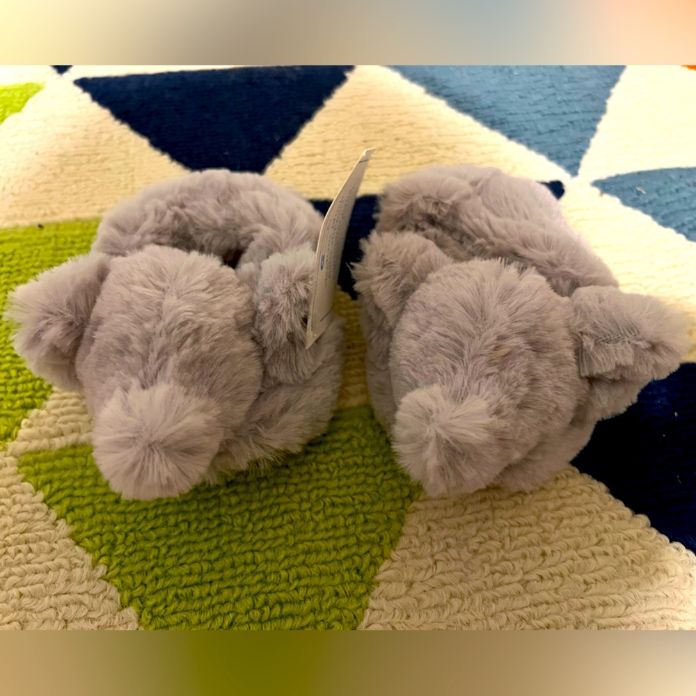 Brand New Faux fur Pottery Barn infant slippers